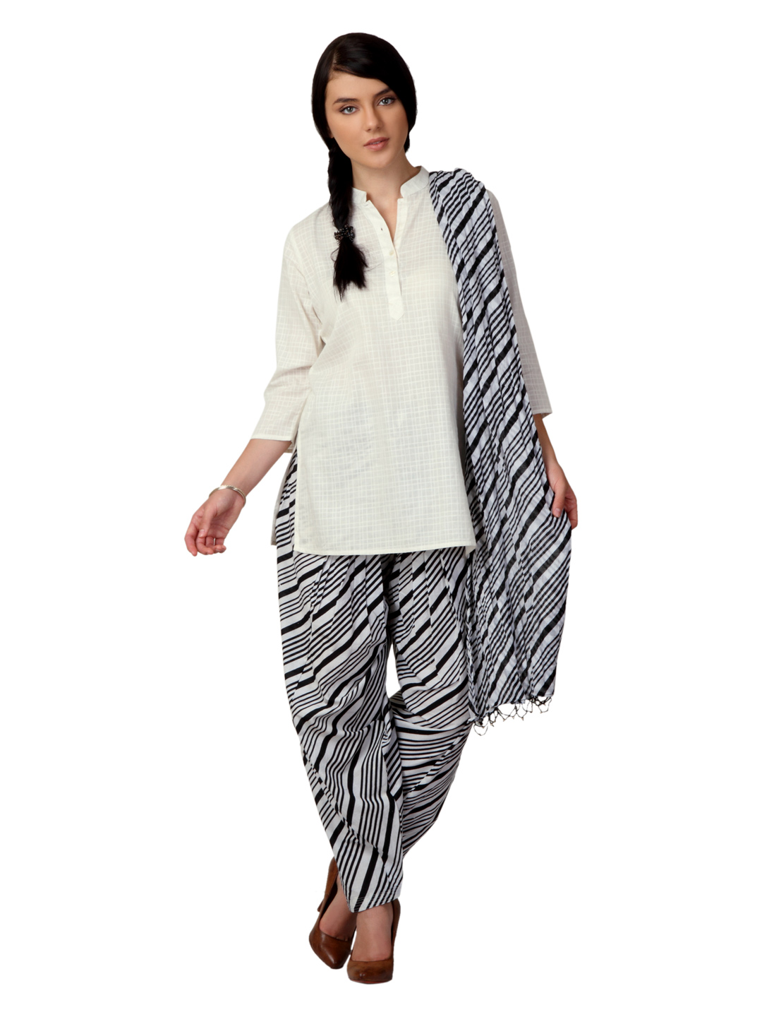Vishudh Women Black & White Salwar and Dupatta